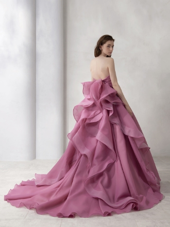 カラードレスの写真