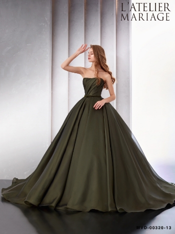 カラードレスの写真