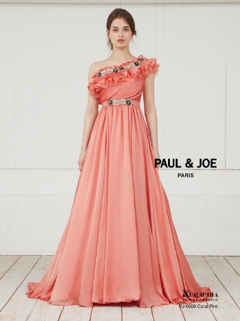 カラードレスの写真