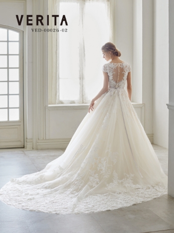 ウェディングドレスの写真