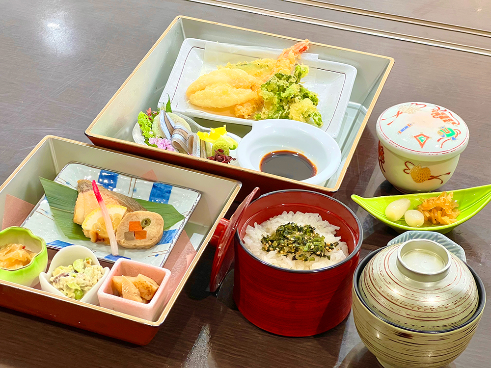 季節のお重三段